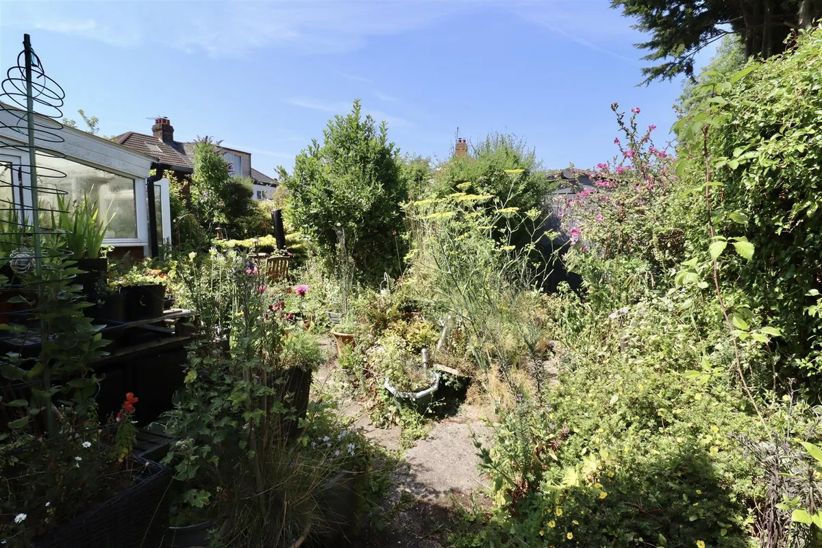Haven Avenue, Brough