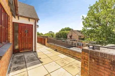 Maiden Lane Centre, Lower Earley, Reading