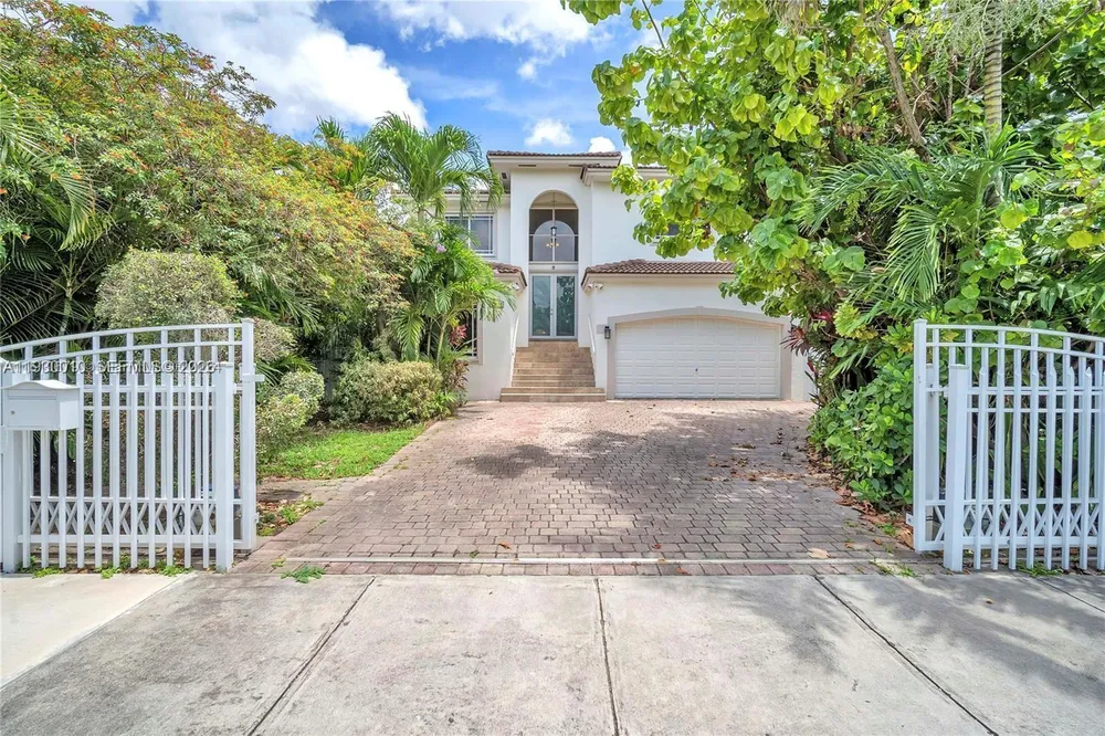 2913 SW 13th St, Miami, FL 33145