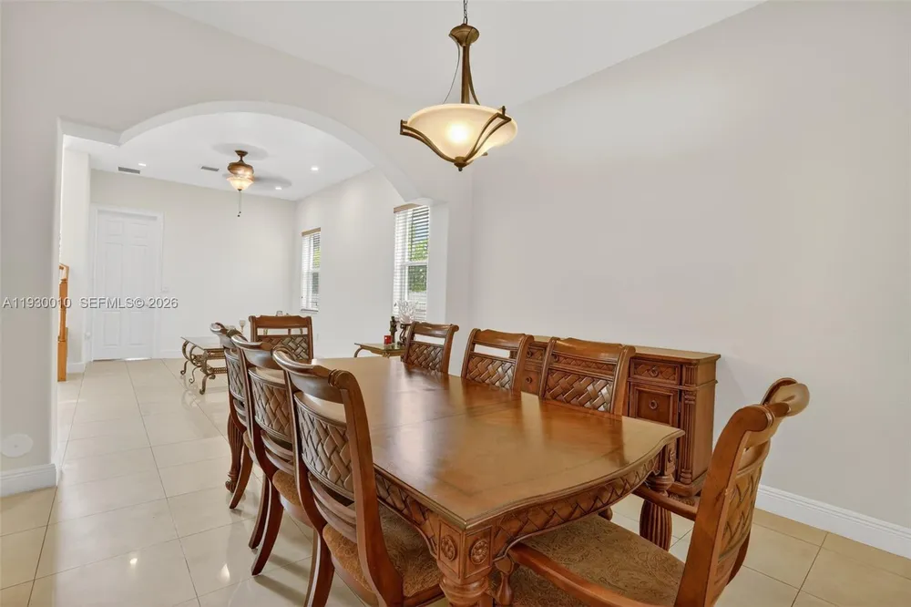 2913 SW 13th St, Miami, FL 33145