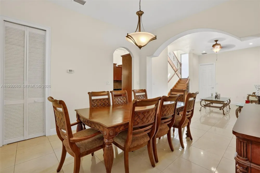 2913 SW 13th St, Miami, FL 33145