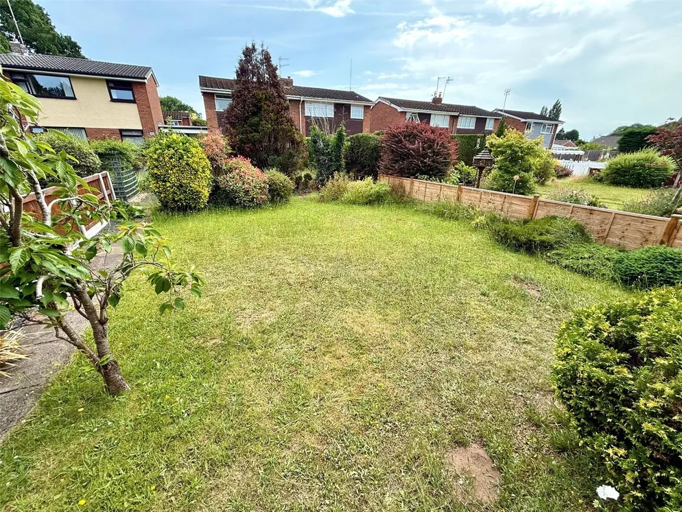 Property carousel item 11