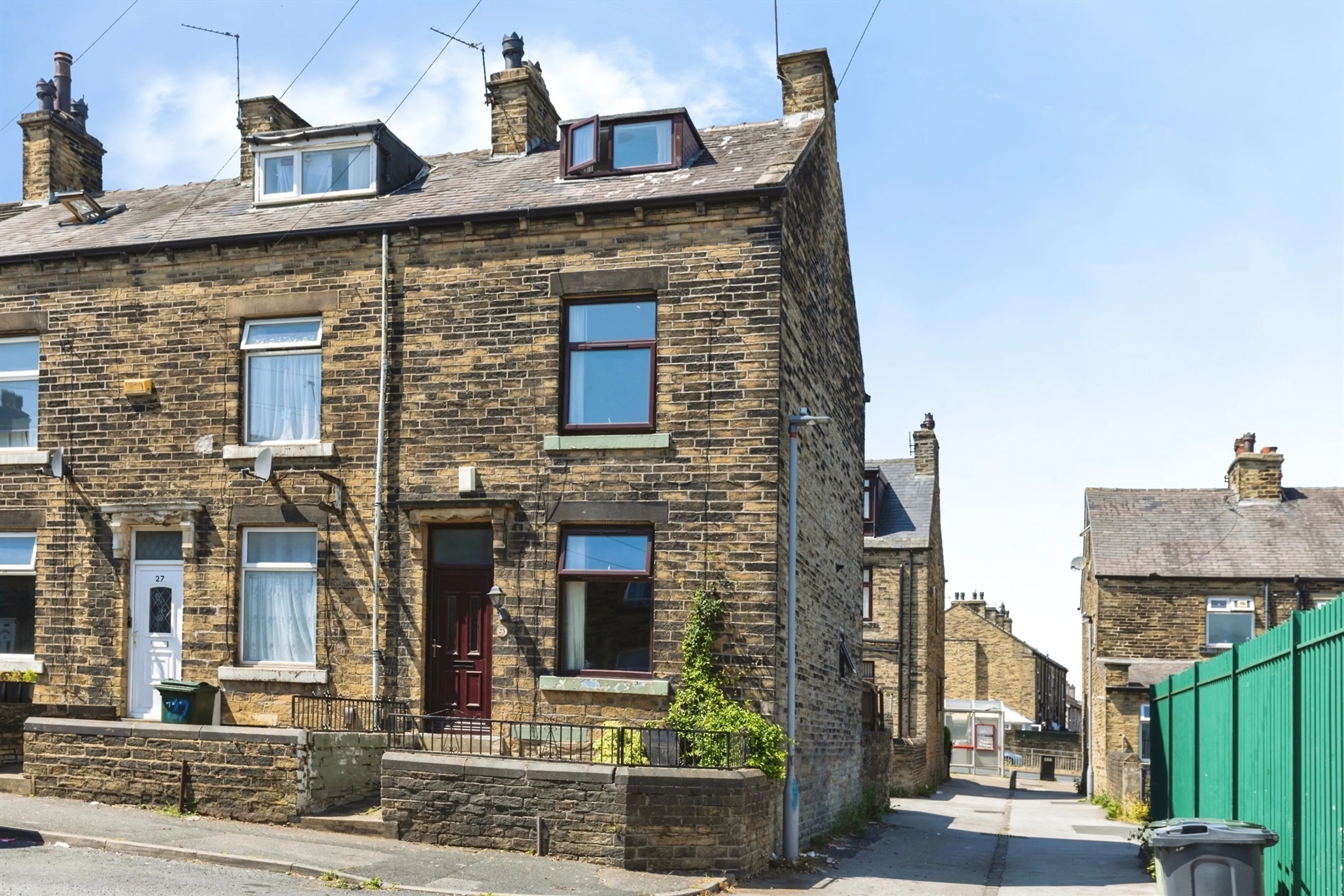 Property at Runswick Terrace, Bradford