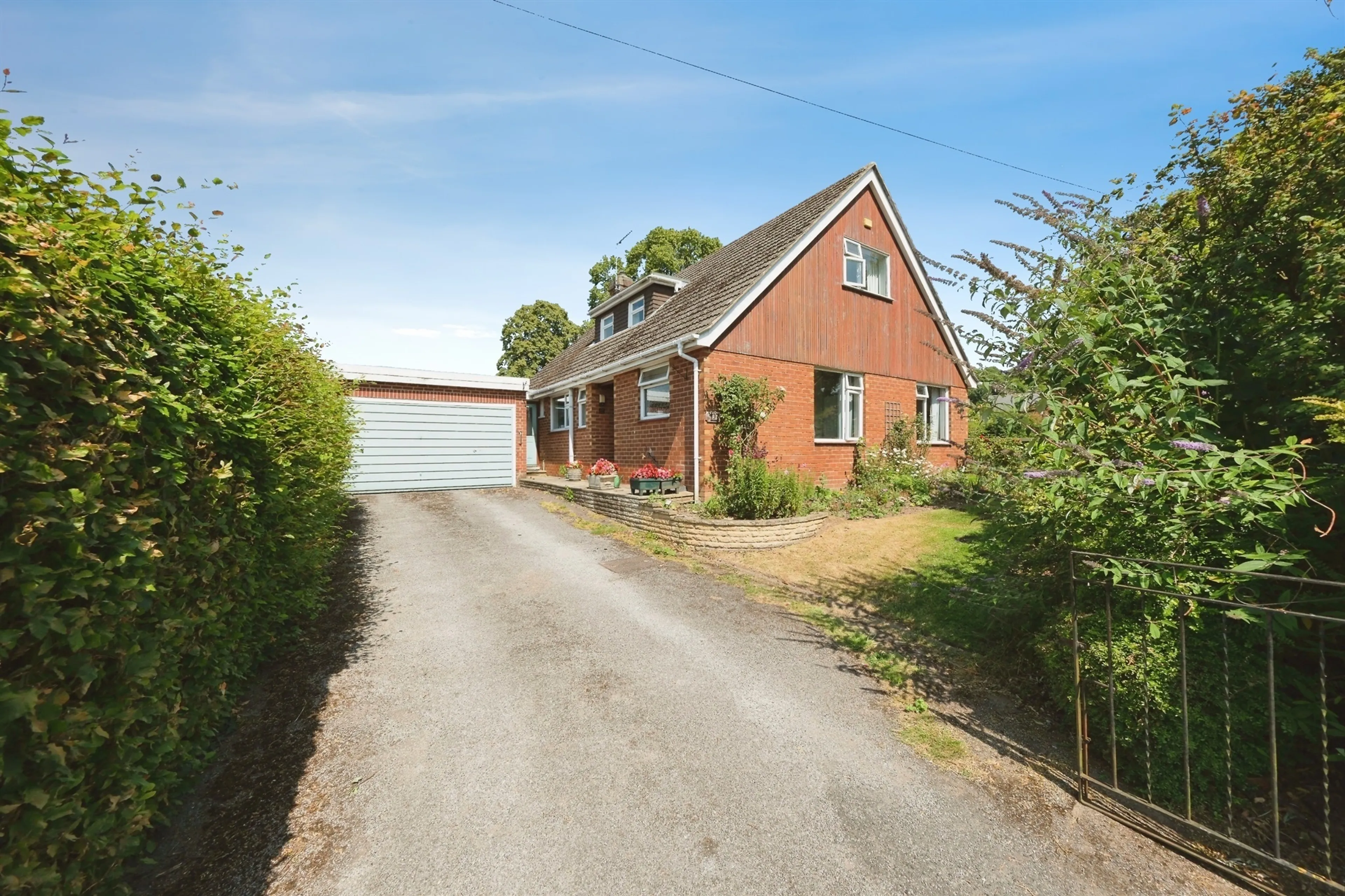 Property photo 0