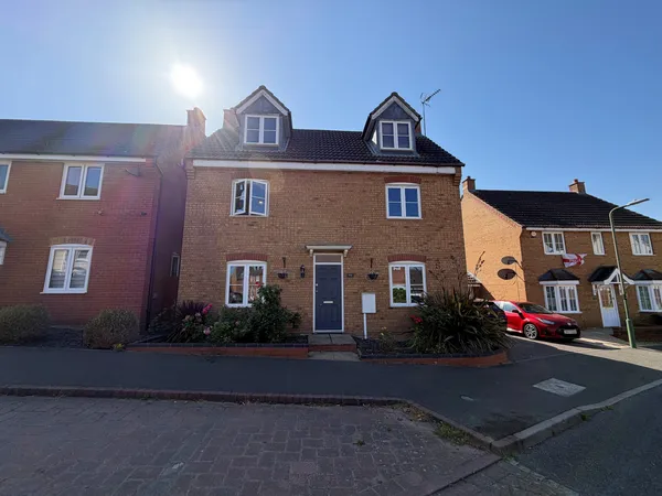 O'Neill Road, Grange Farm