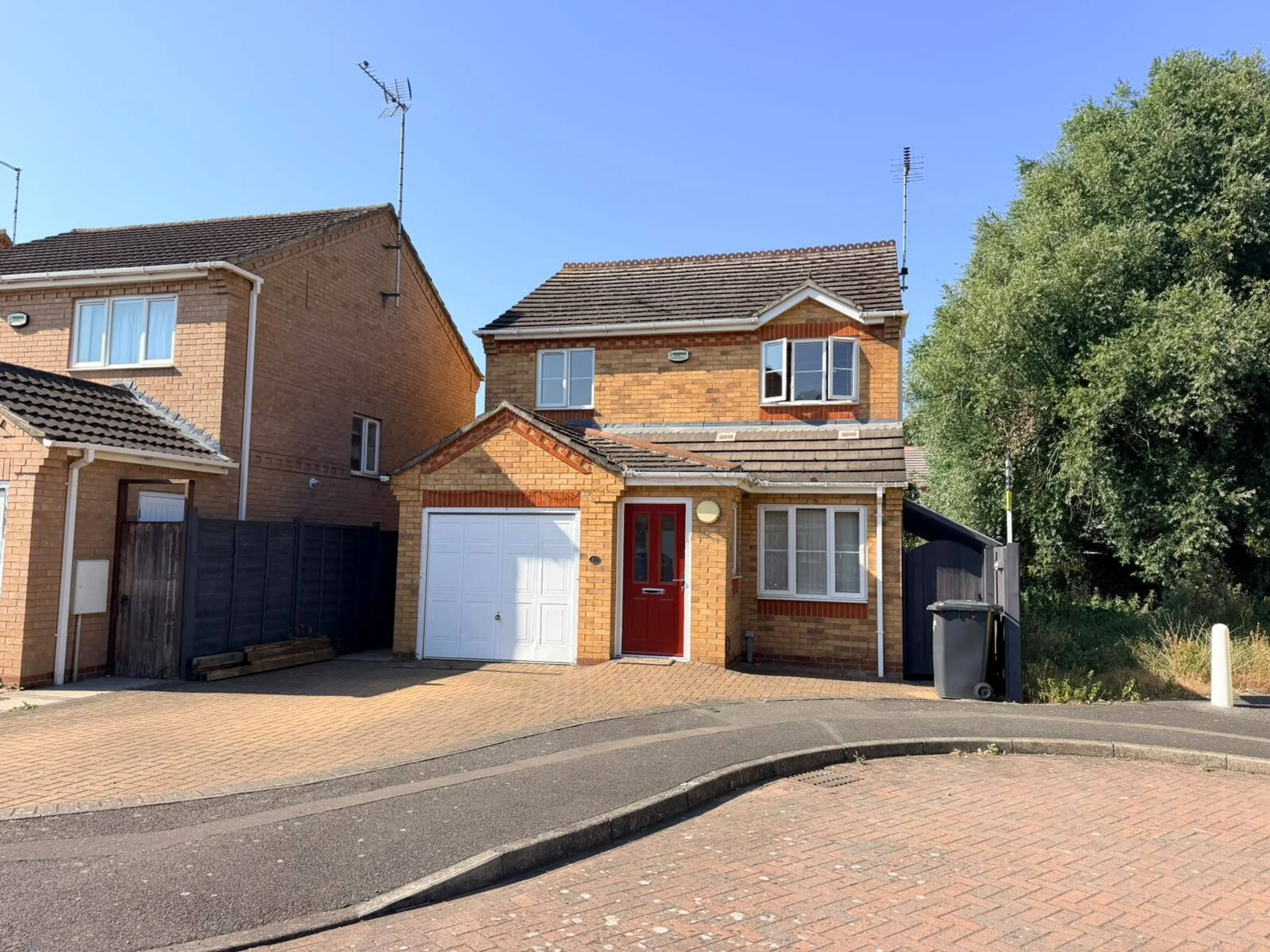 Property at Lyvelly Gardens, Peterborough