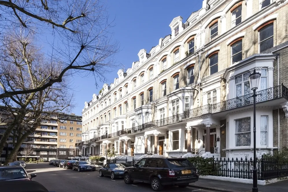 Vicarage Gate London W8 photo 3