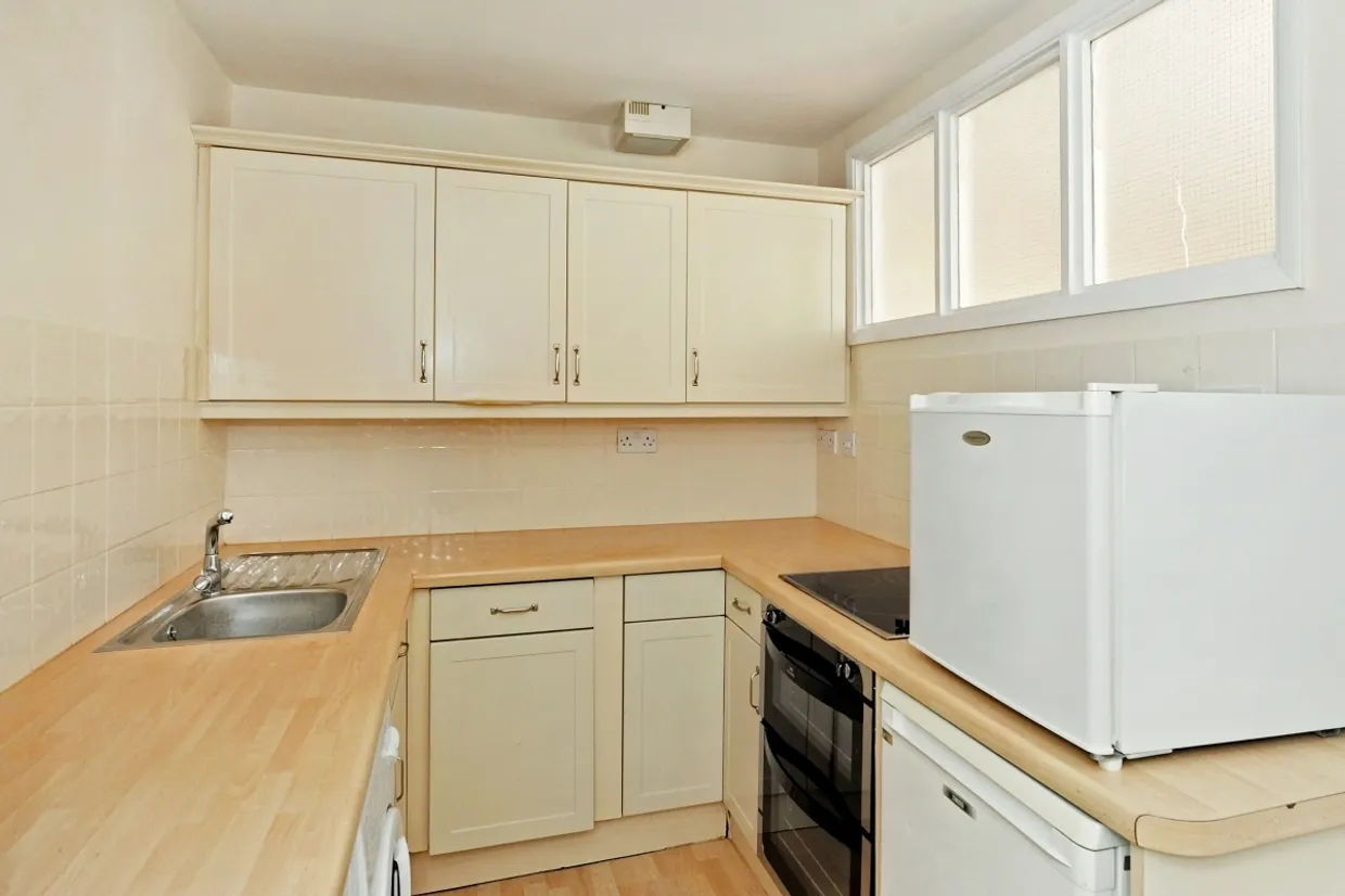 South Parade Bath BA2 photo 3