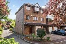 Eliot Gardens London SW15 photo 7