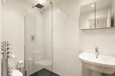 Vicarage Gate London W8 photo 9