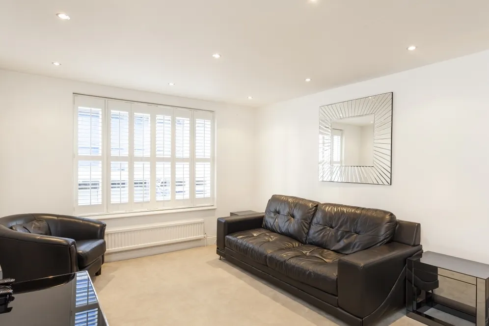 Vicarage Gate London W8 photo 13