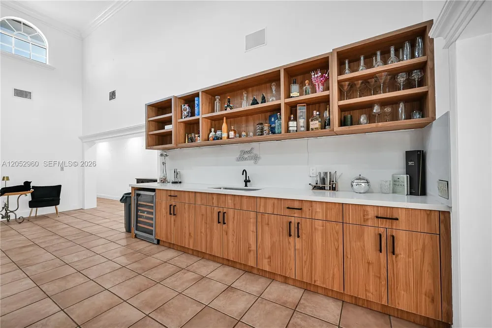 7550 SW 74th St, Miami, FL 33143