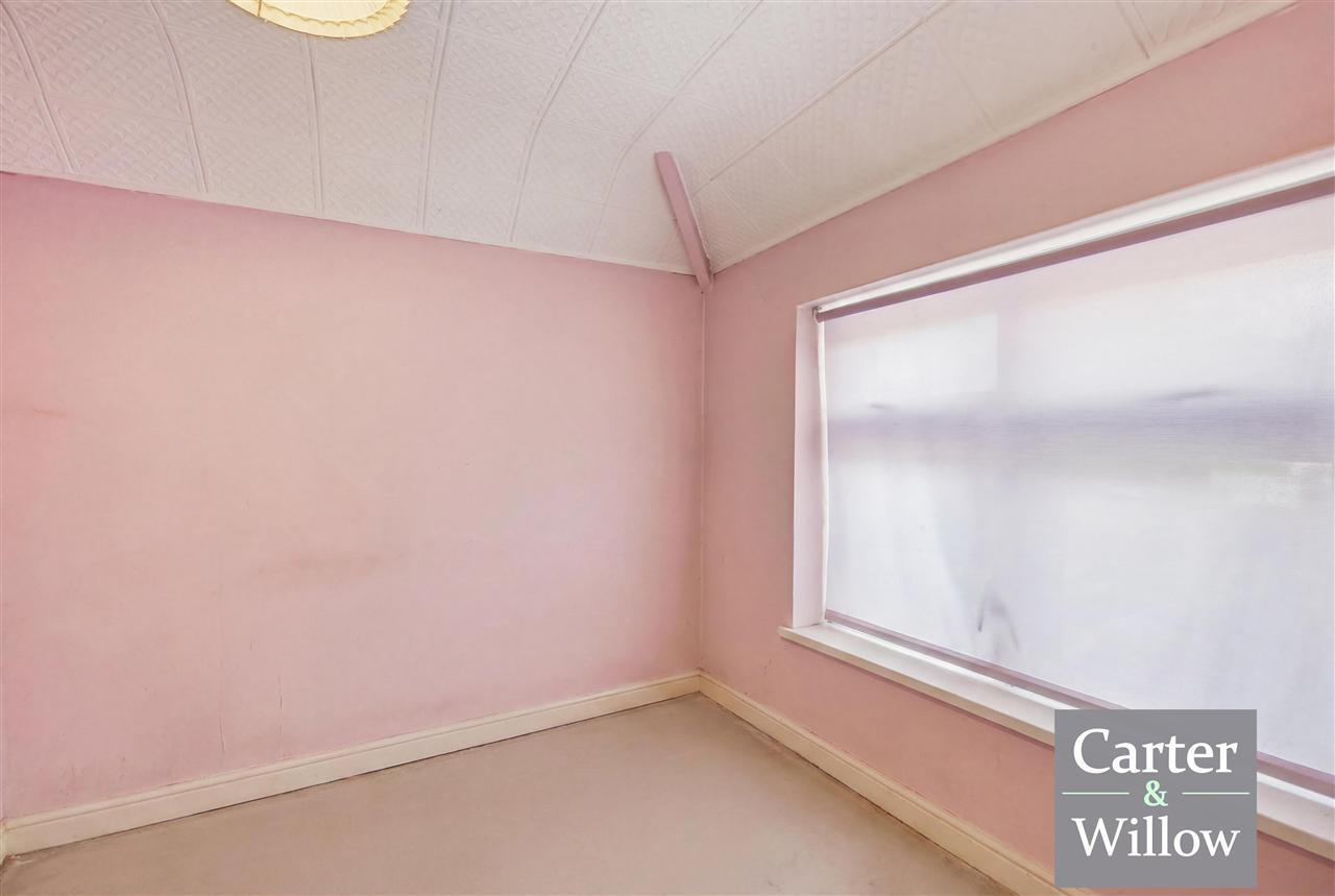 Standfield Road, Dagenham, Essex Image 17
