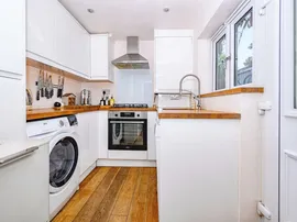 Cowper Road, Hemel Hempstead thumb 3