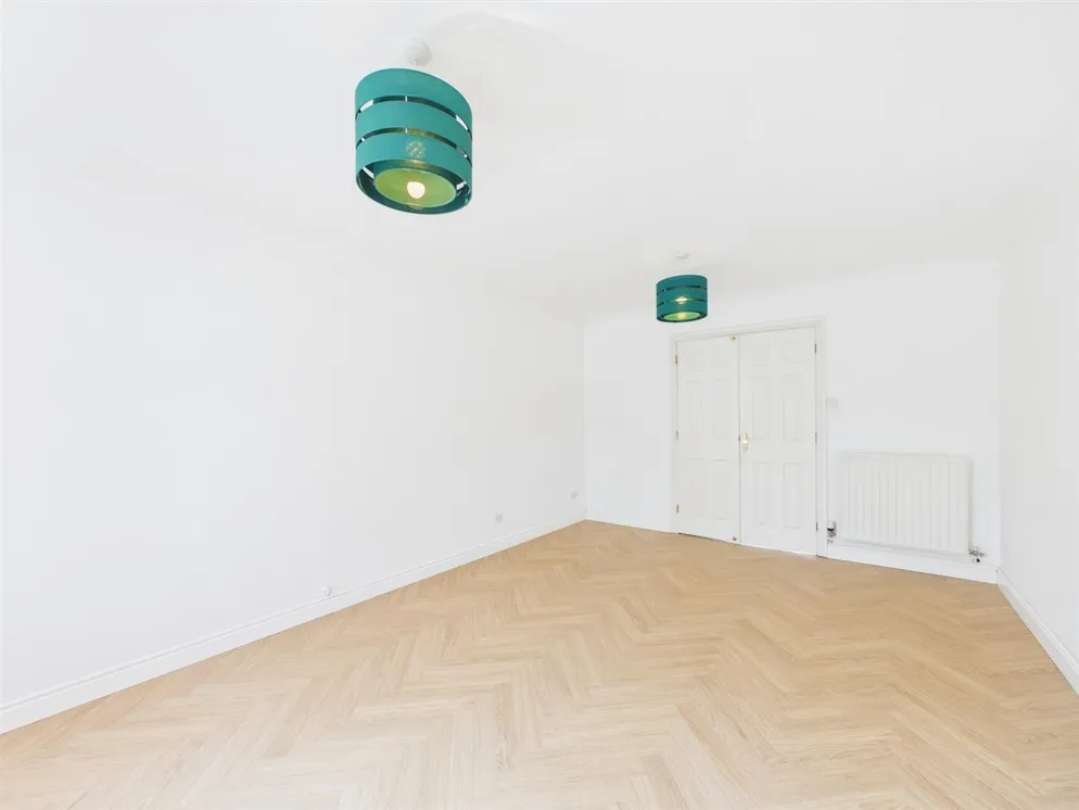 Property carousel item 11