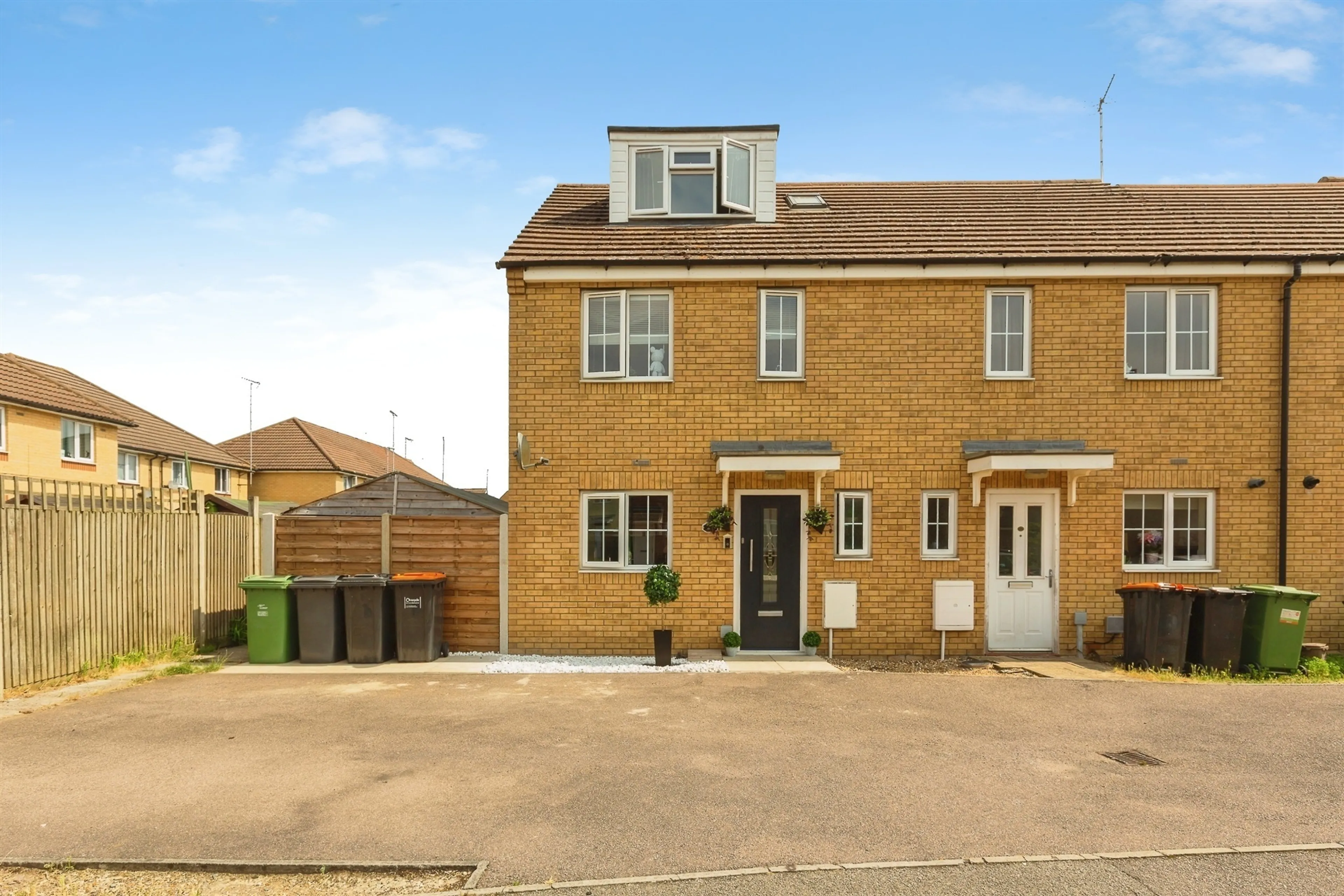 Property photo 0