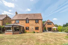 St. Andrews Close, Wraysbury, TW19 photo 8