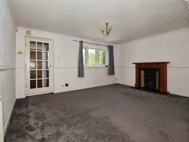 Burton Close, Oadby, Leicester thumb 2