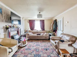 Oak View, Wellingborough thumb 3