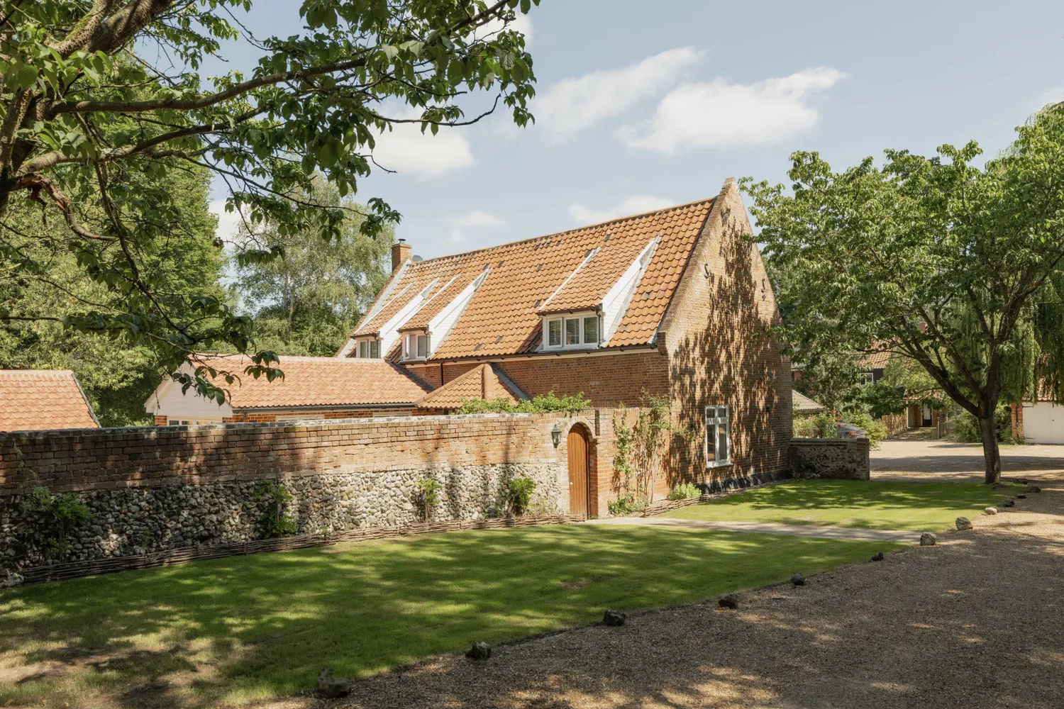 Watton Road, Colney, NR4 photo 2