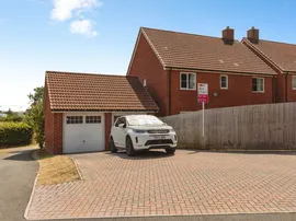 Kestrel Road, Charfield, WOTTON-UNDER-EDGE thumb 3