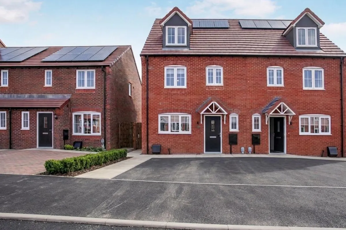Nero Avenue, Nuneaton