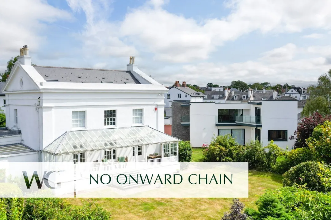 https://mr0.homeflow-assets.co.uk/files/photo/image/47868/9646/_x_/SOU240419_89.jpg