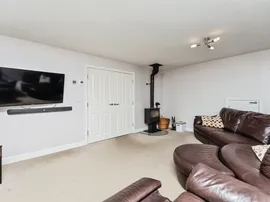 Rowley Lane, South Elmsall, PONTEFRACT thumb 3