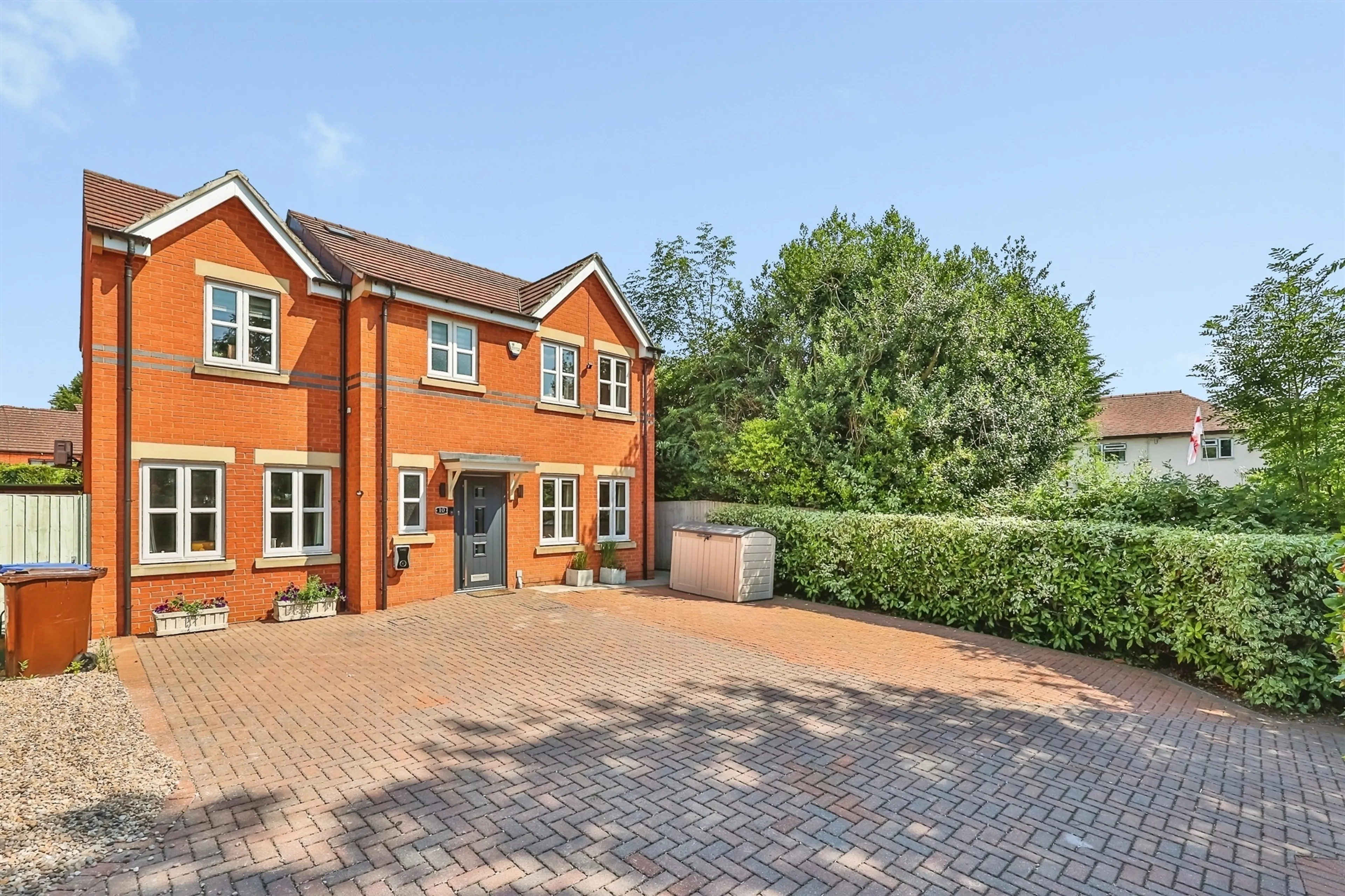Property photo 0
