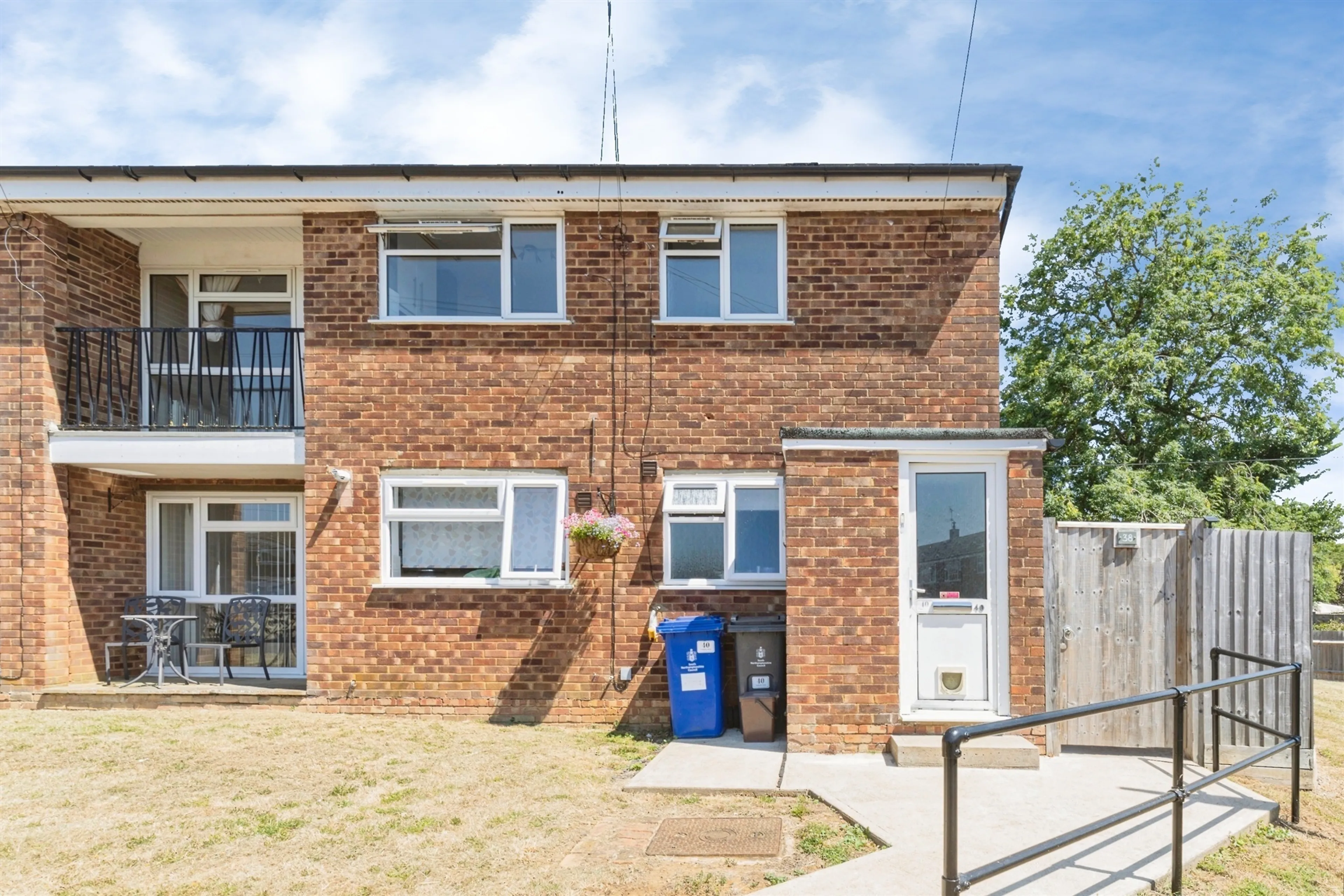 Property photo 0
