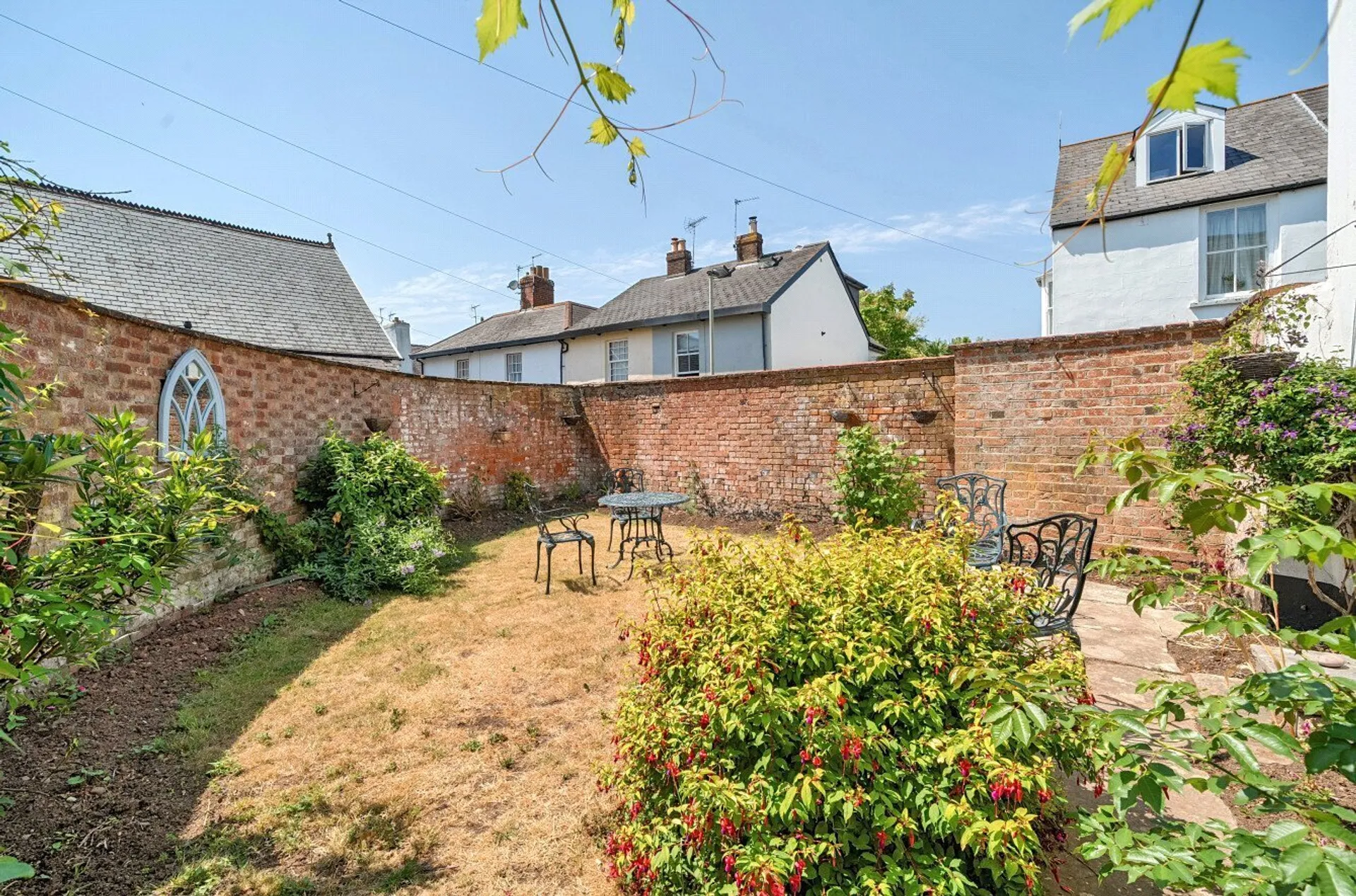Property photo top 3