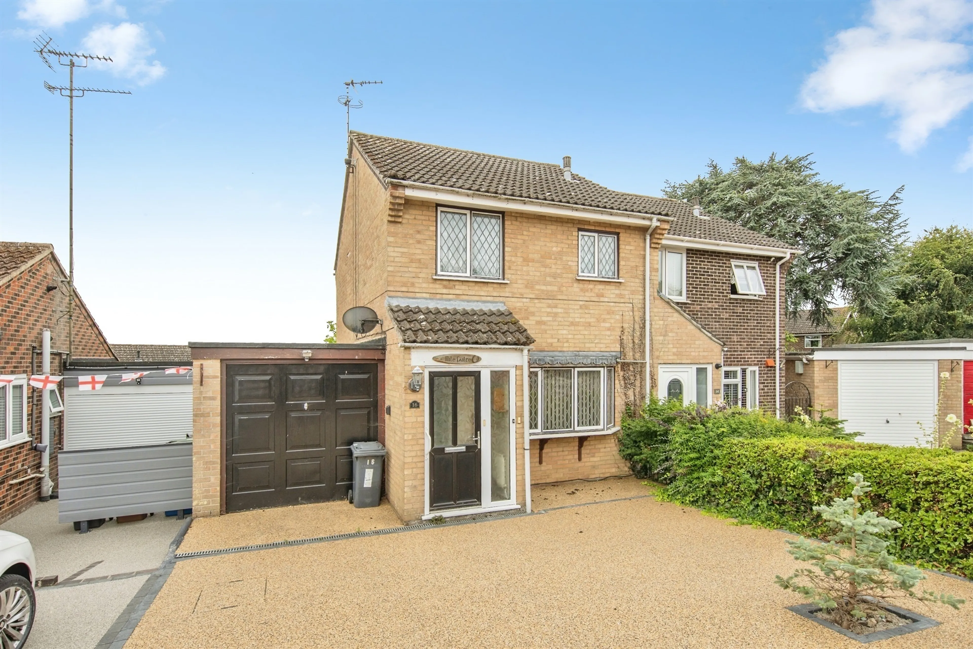 Property photo 0
