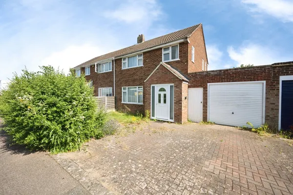 Aspen Avenue, Bedford, Bedfordshire, ...