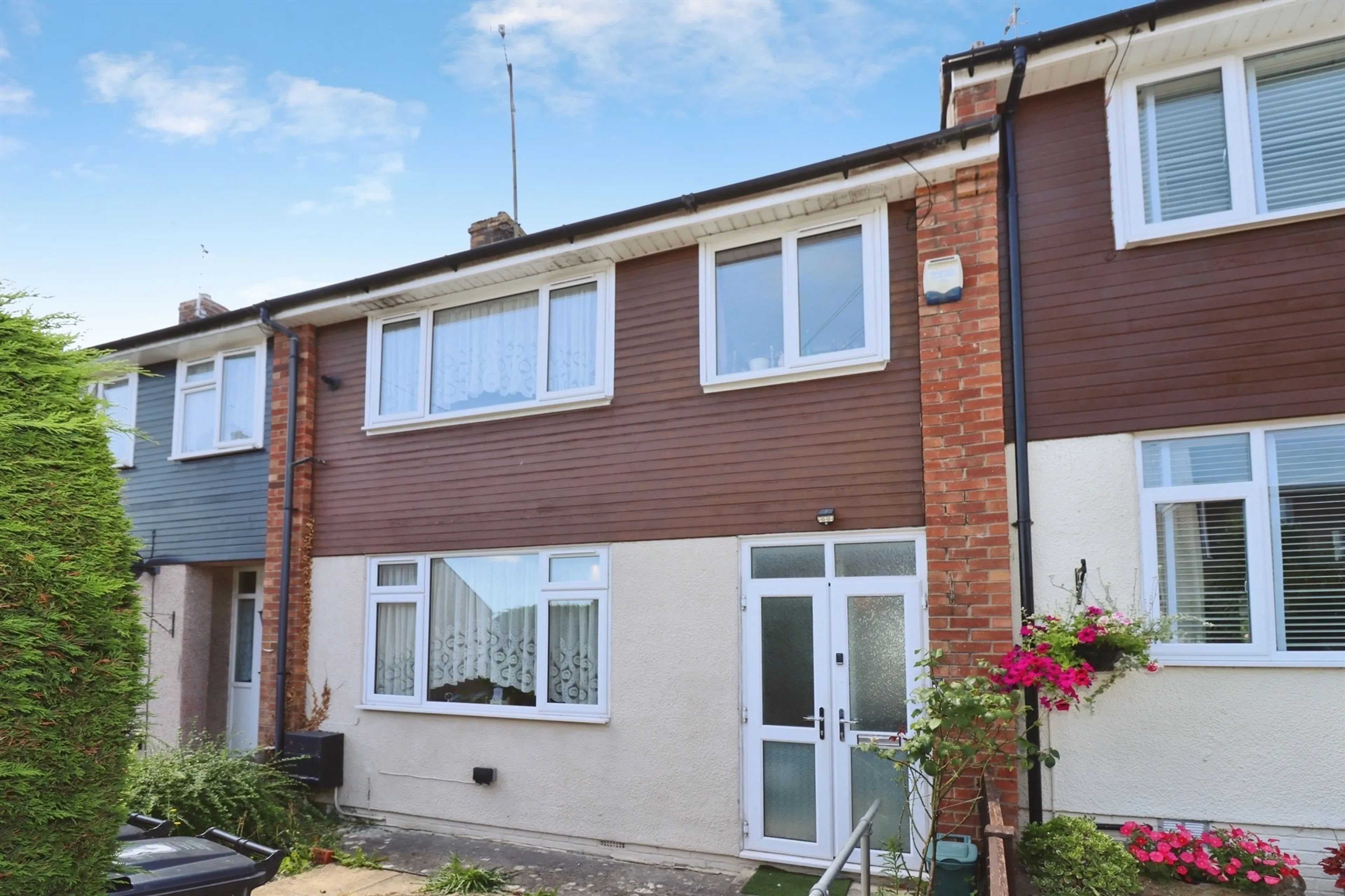Property photo 0