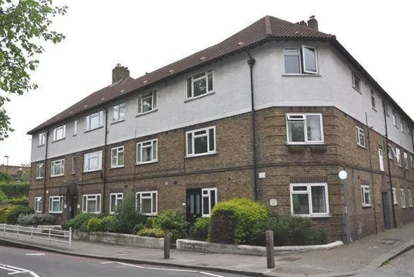 Latchmere Road, Battersea, SW11