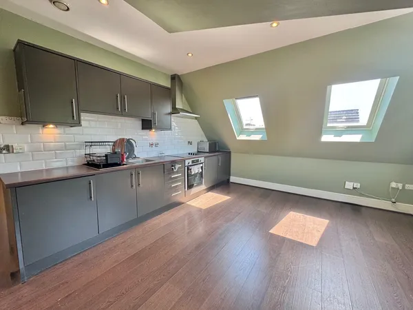 Courtland Road, L18