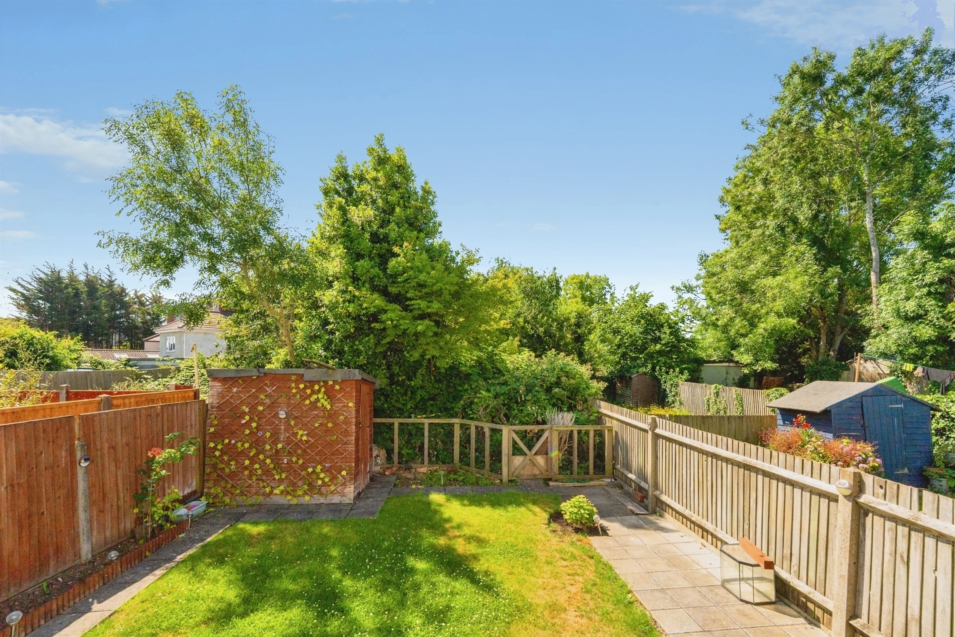 Property photo 0