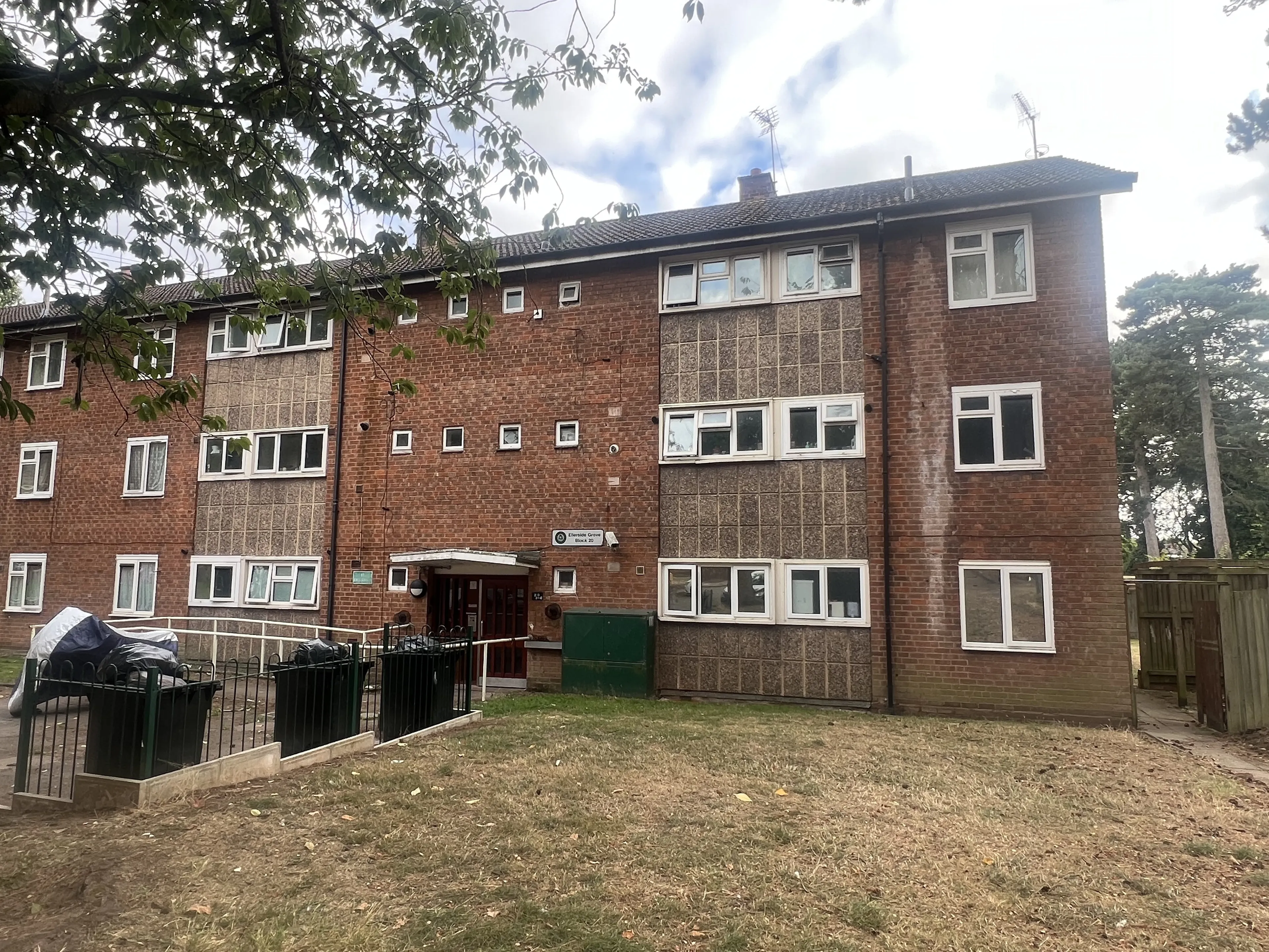 Property photo 0