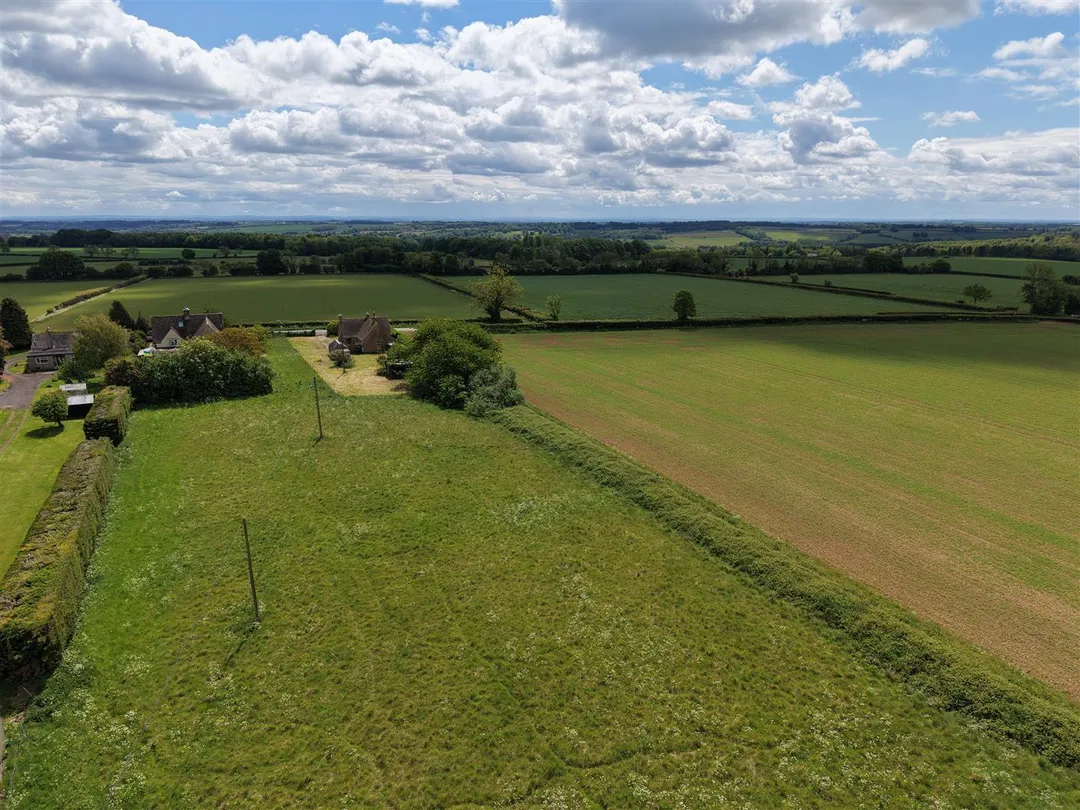 https://mr0.homeflow-assets.co.uk/files/photo/image/47871/5041/_x_/ovLy65BMAkaUHzqg2gyaHg.jpg