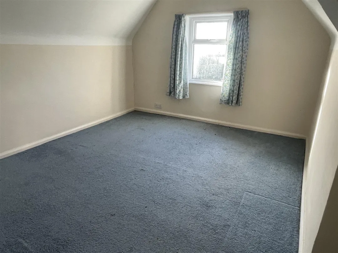 https://mr0.homeflow-assets.co.uk/files/photo/image/47871/5047/_x_/BW4E0hDxQk61KcmNjdvLbw.jpg