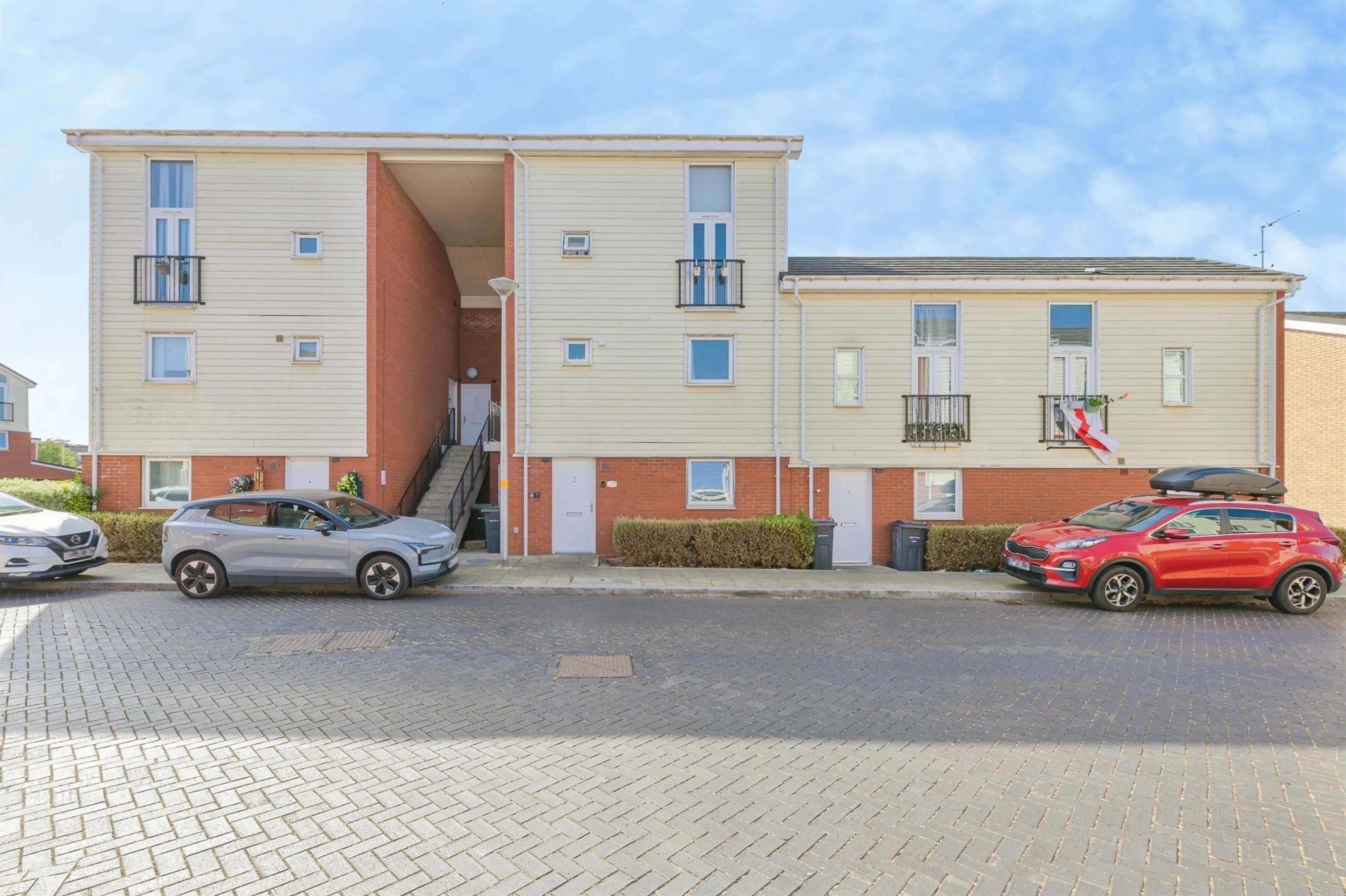 Property photo 0