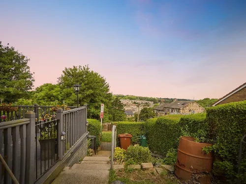 Half Mile Lane, LEEDSphoto
