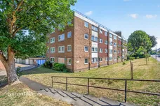 Violet Lane, Croydon