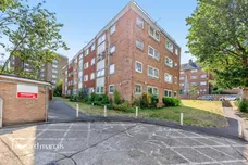 Violet Lane, Croydon