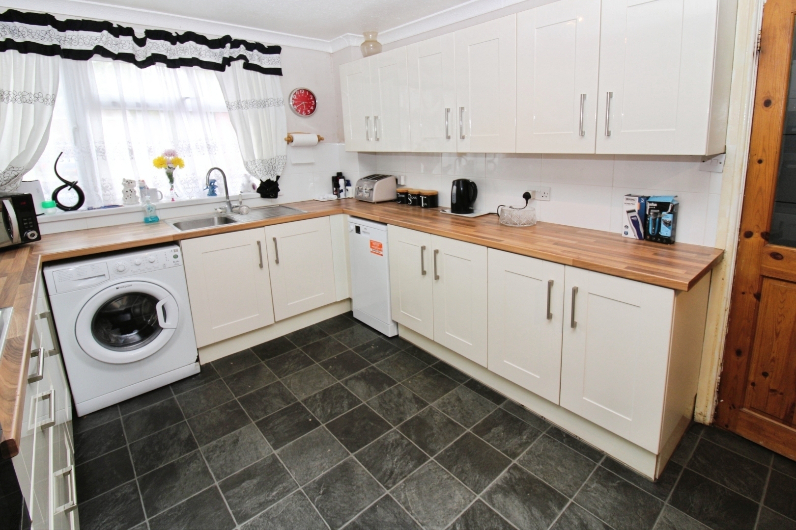 Ladyside Close, Bransholme, Hull Image 5