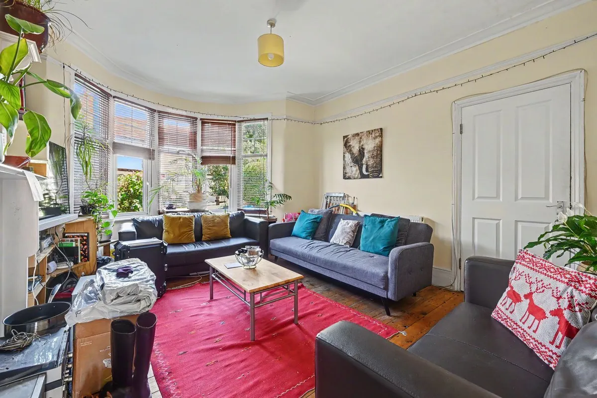 Dewsbury Road, London, NW10