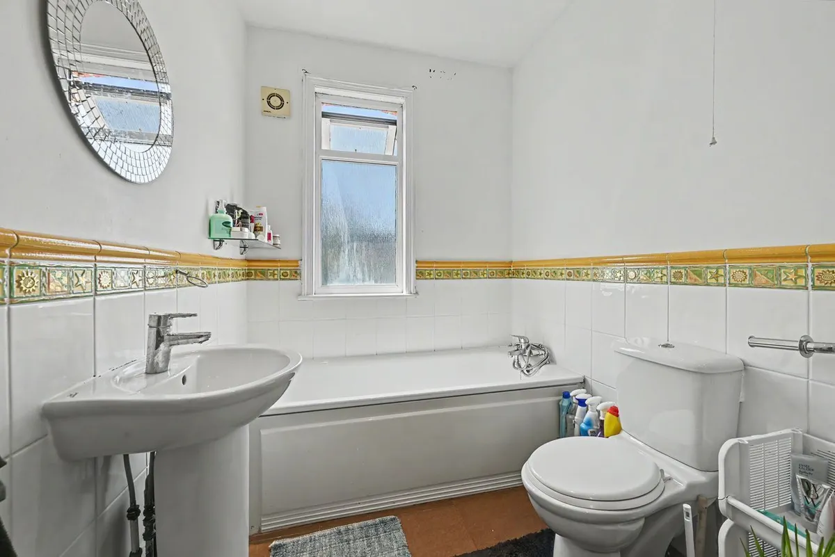 Dewsbury Road, London, NW10