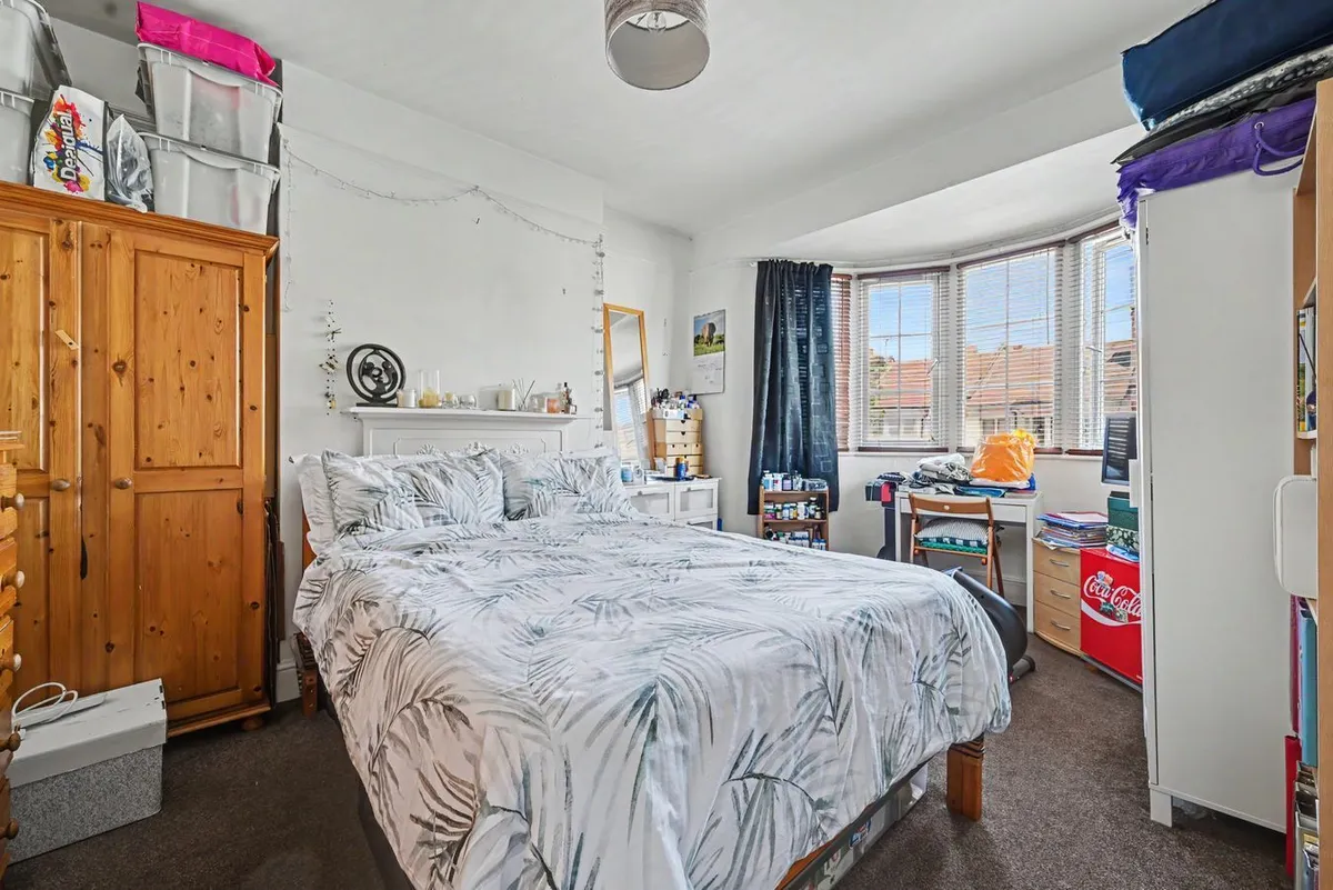 Dewsbury Road, London, NW10