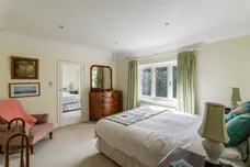 Wray Lane, Reigate, RH2 photo 13
