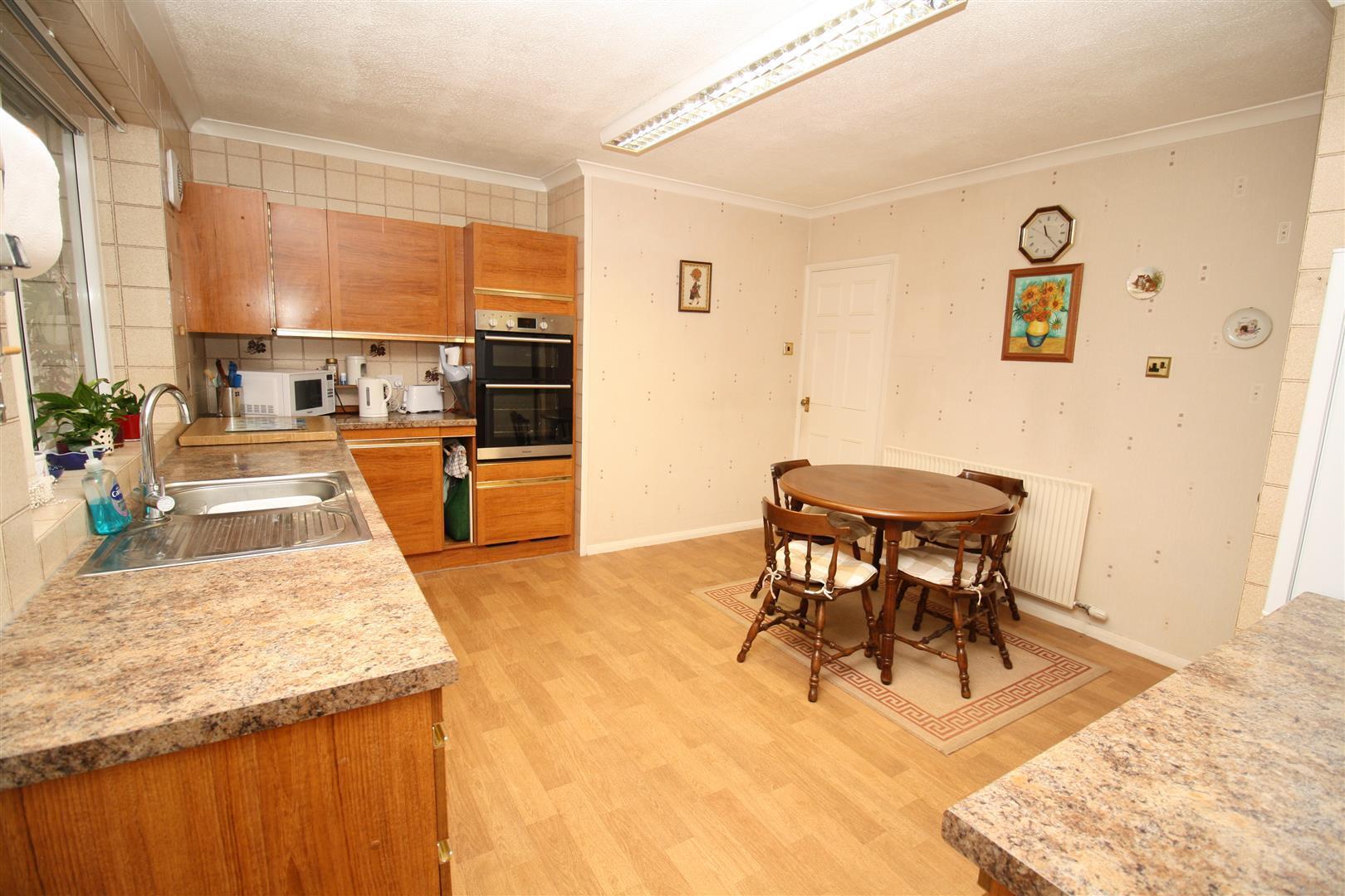 Lime Grove, Woburn Sands, Milton Keynes Image 6